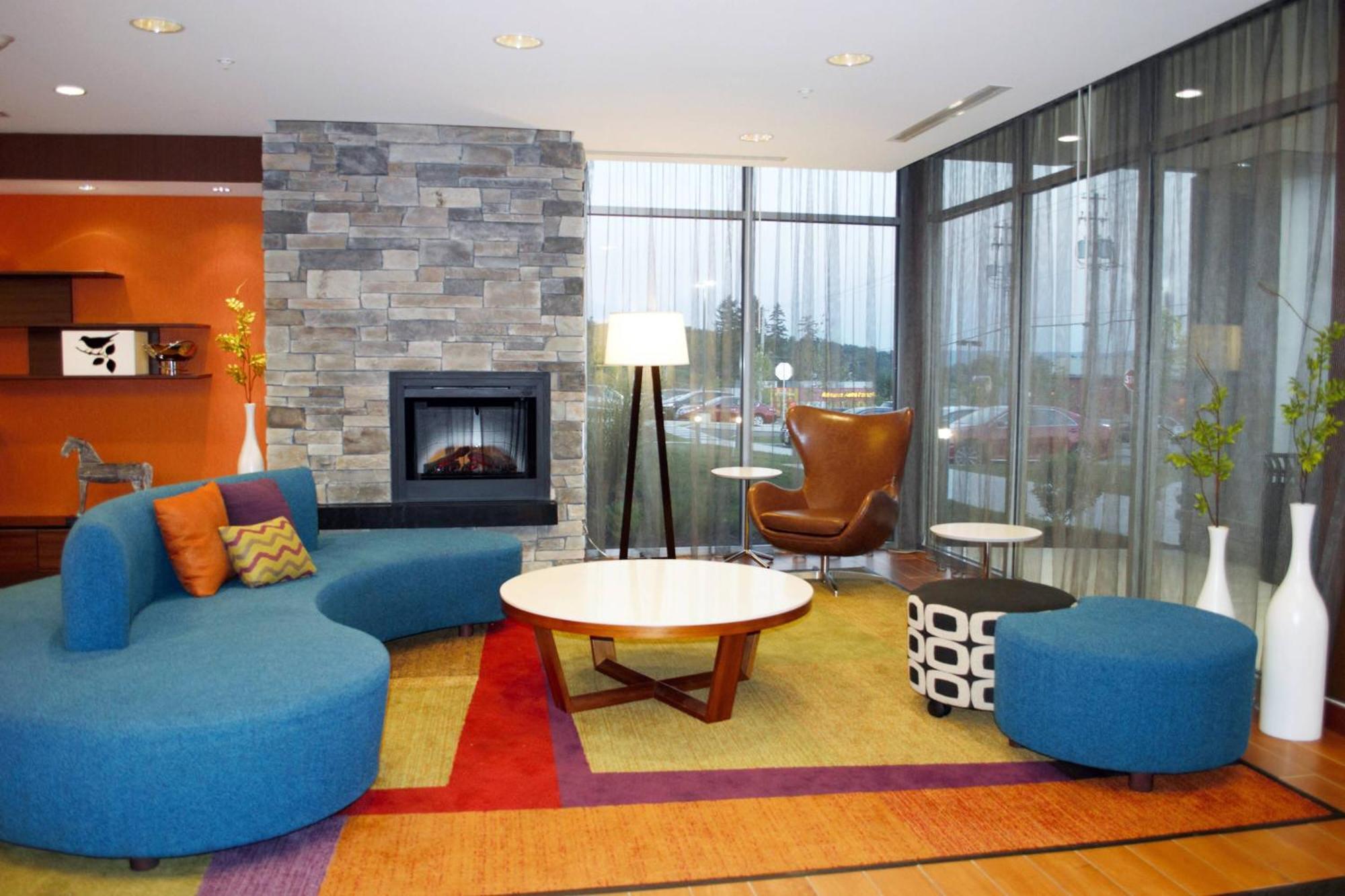 Fairfield Inn & Suites By Marriott Stroudsburg Bartonsville/Poconos Exterior photo